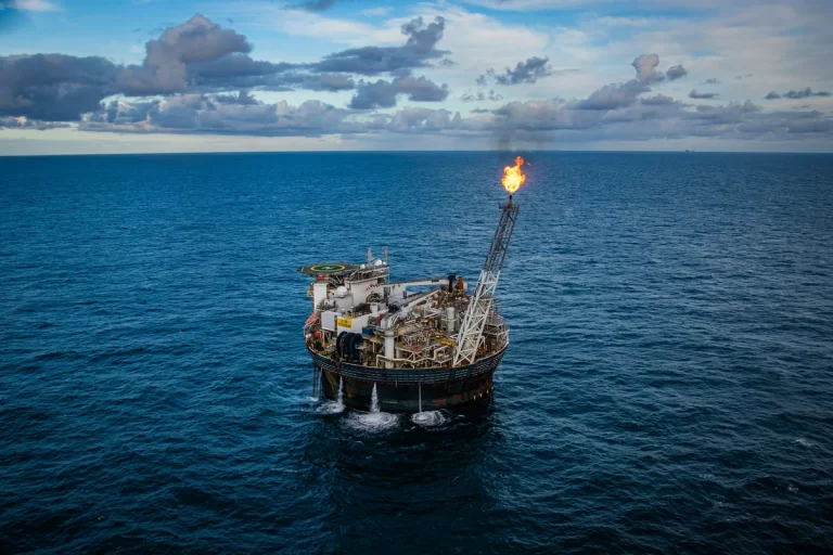Phase I Desk Top Study for offshore oil rig applications